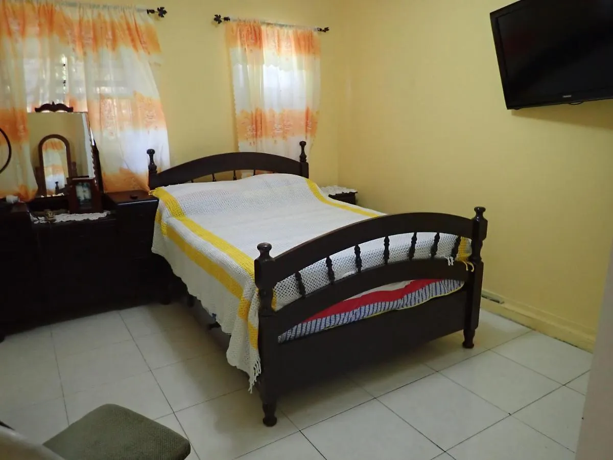 Urban Oasis Apartment Castries